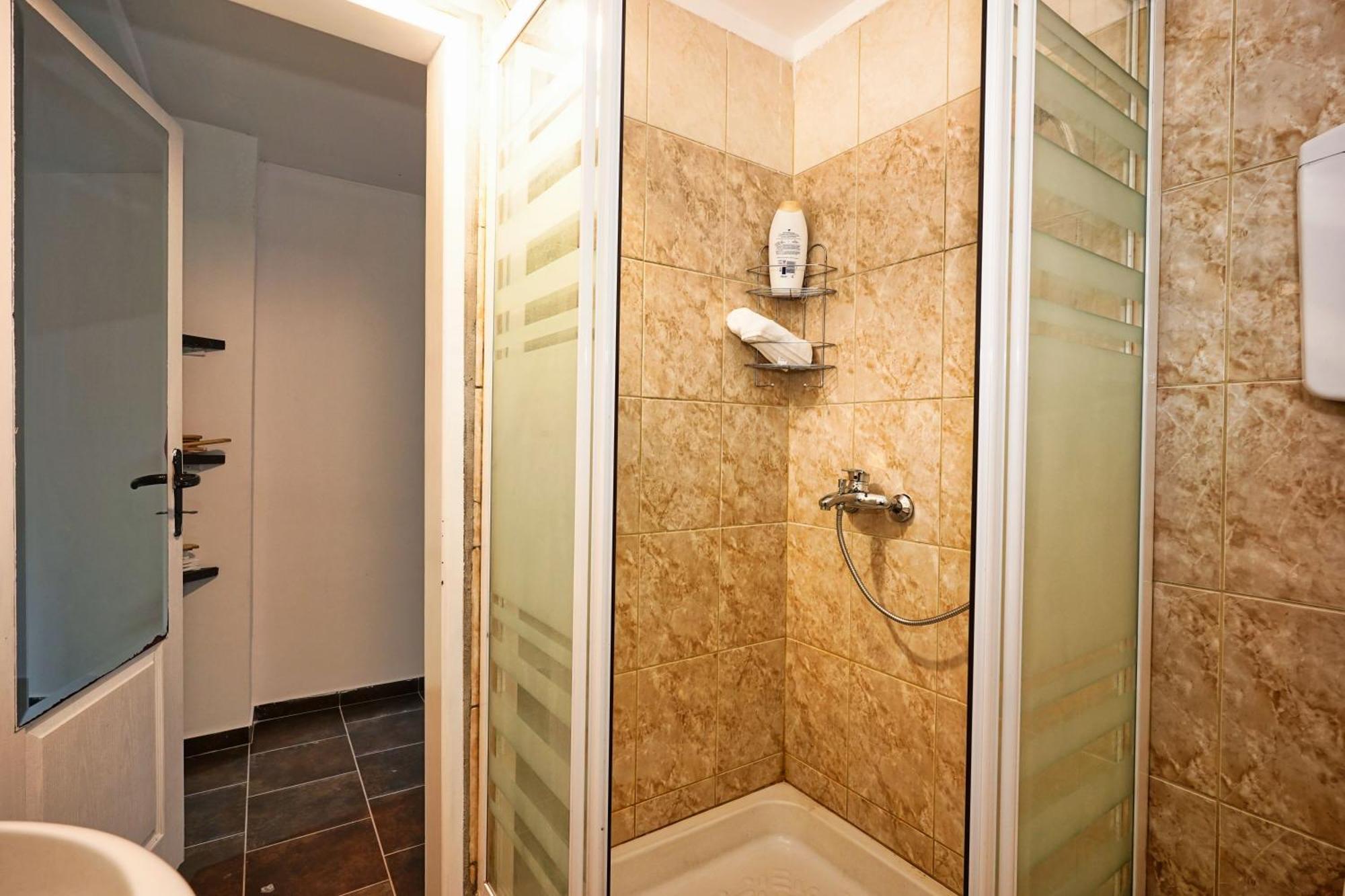 Zmaj Ognjeni Etno Concept Apartment Kupinovo Exterior foto